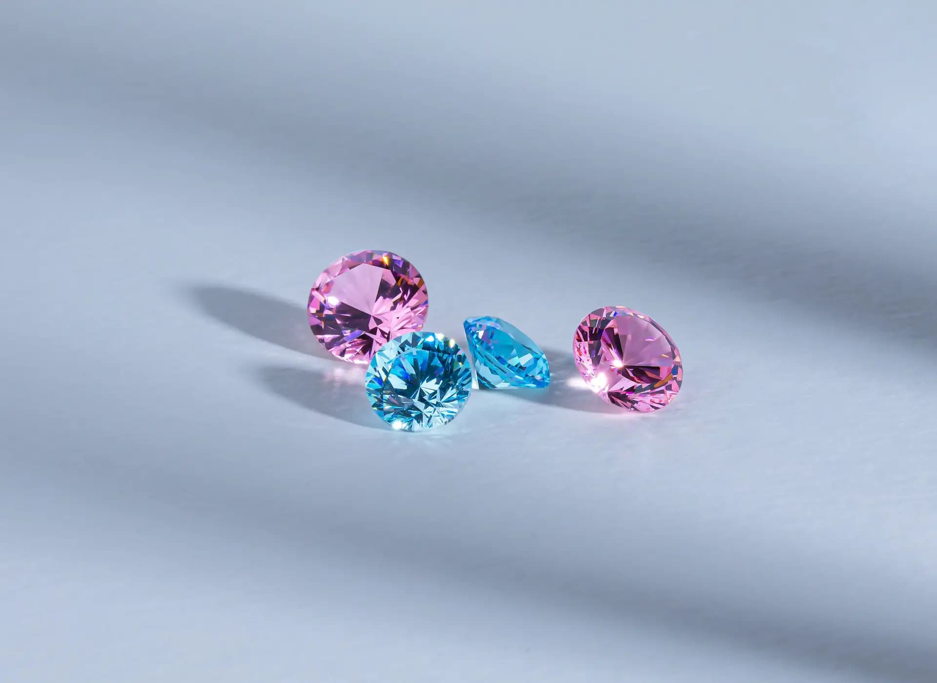 Custom-made lab-grown diamond jewelry
